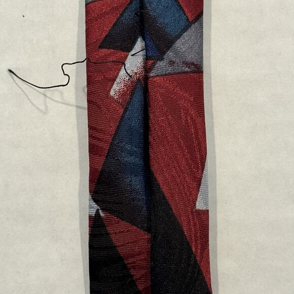 Camden Court Necktie Black Blue Red Geometric Abstract Art Deco Tie Polyester - Picture 7 of 8